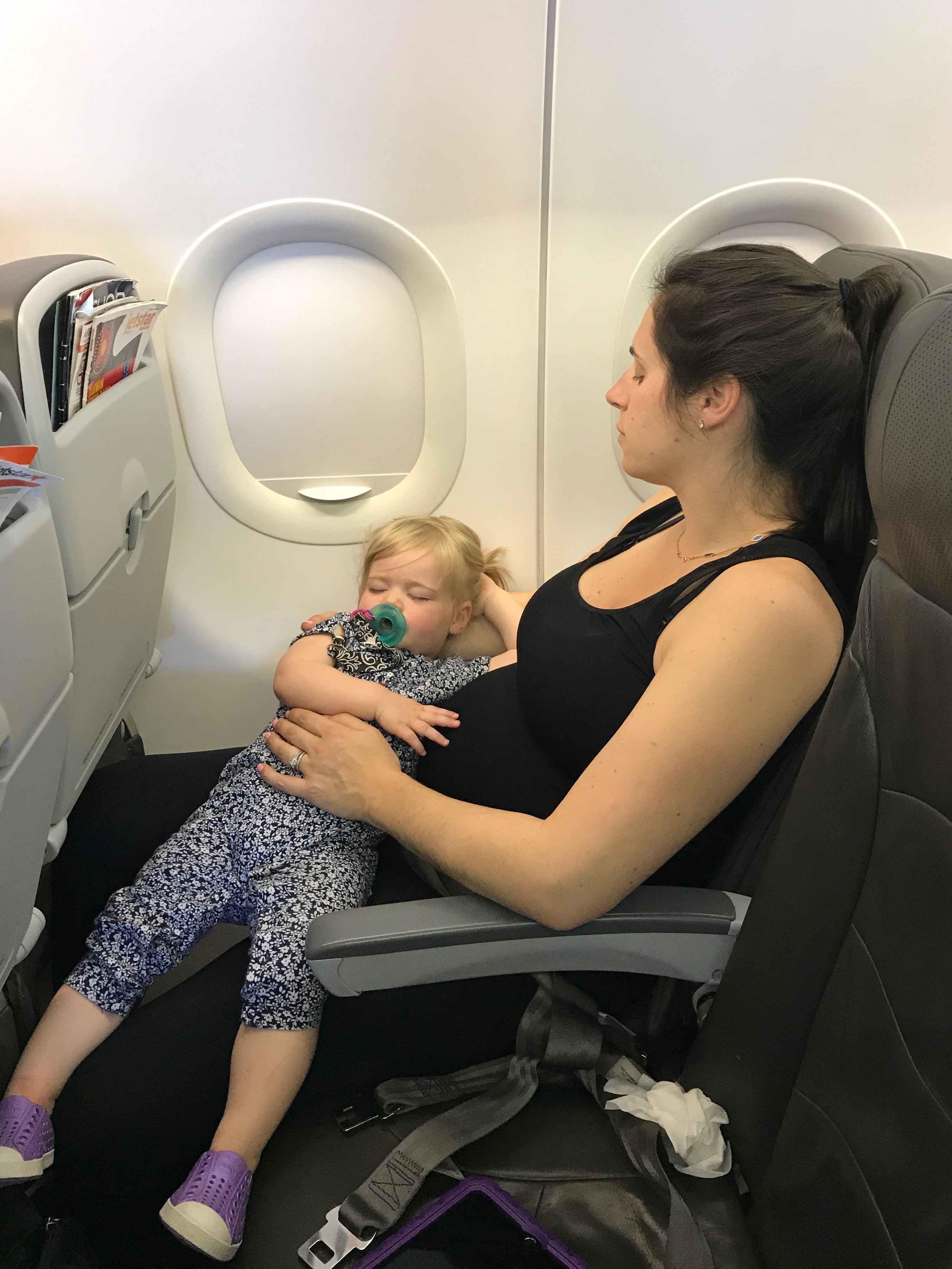 can i travel on plane when pregnant